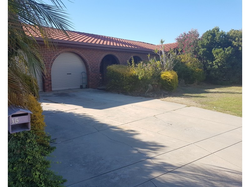 15 Newcombe Avenue, West Lakes Shore SA 5020