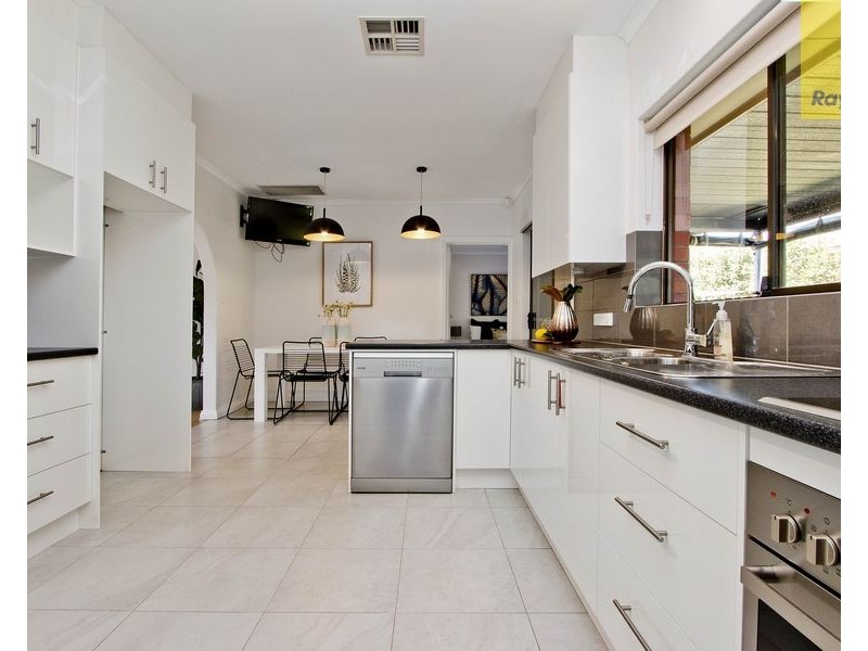 1A Janet Street, Seaton SA 5023