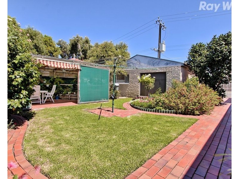 38 Ayton Avenue, Fulham SA 5024