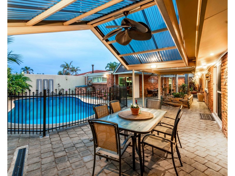 21 Thiele Crescent, West Lakes Shore SA 5020