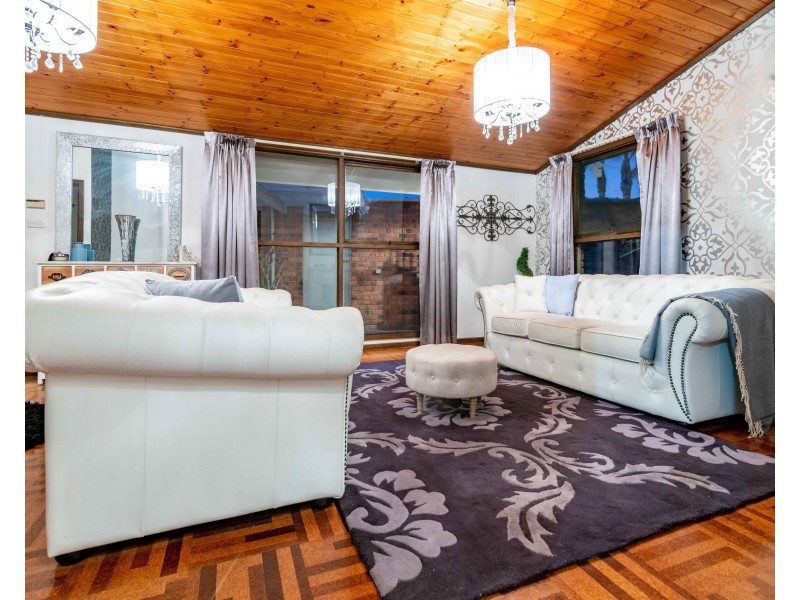 21 Thiele Crescent, West Lakes Shore SA 5020