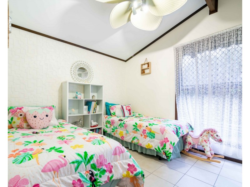 21 Thiele Crescent, West Lakes Shore SA 5020