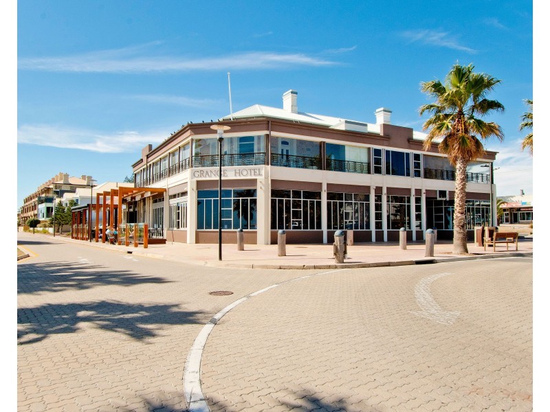 9, 107 Beach Street, Grange SA 5022