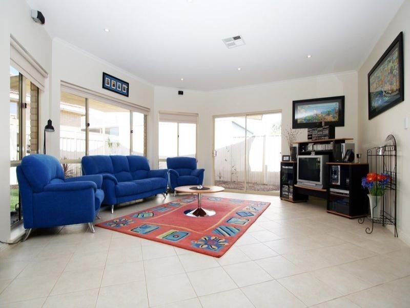 16 HMAS Australia Road, Henley Beach South SA 5022