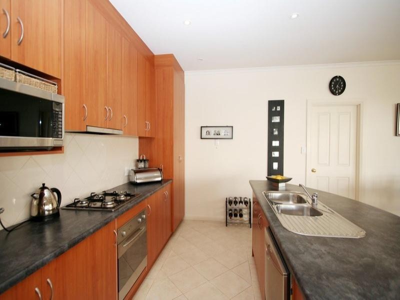 16 HMAS Australia Road, Henley Beach South SA 5022