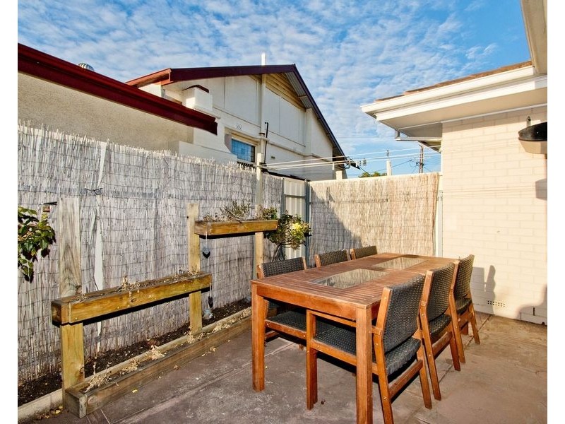 4, 1 Hazel Terrace, Henley Beach South SA 5022