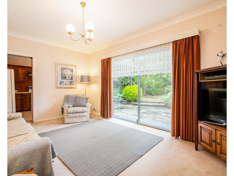 9 Finsterwald Way, Fairview Park SA 5126