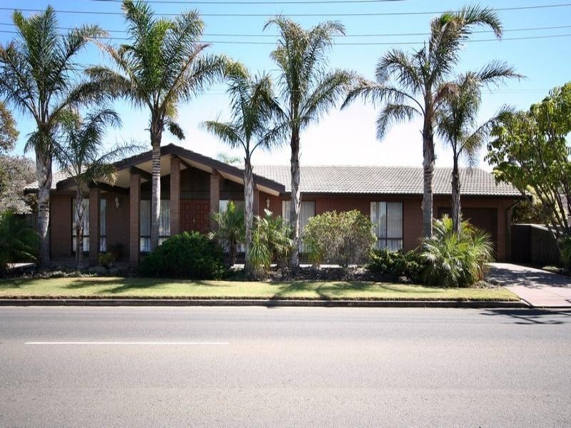 2 Dennis Drive, West Beach SA 5024