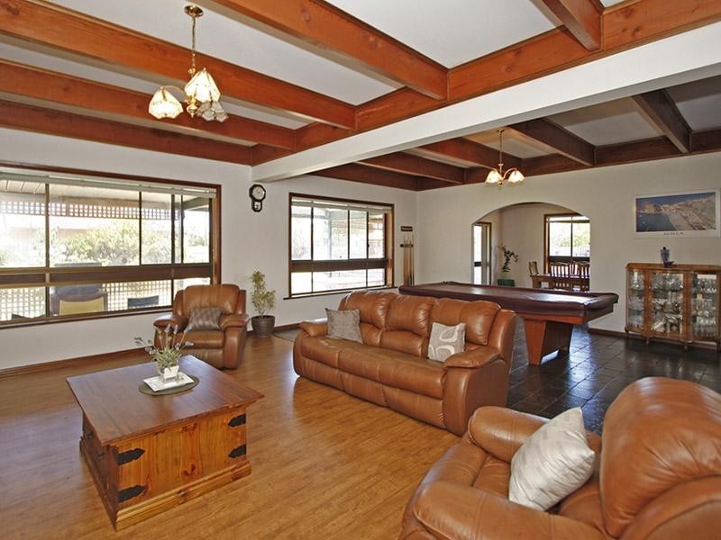 2 Kinross Avenue, Seaton SA 5023