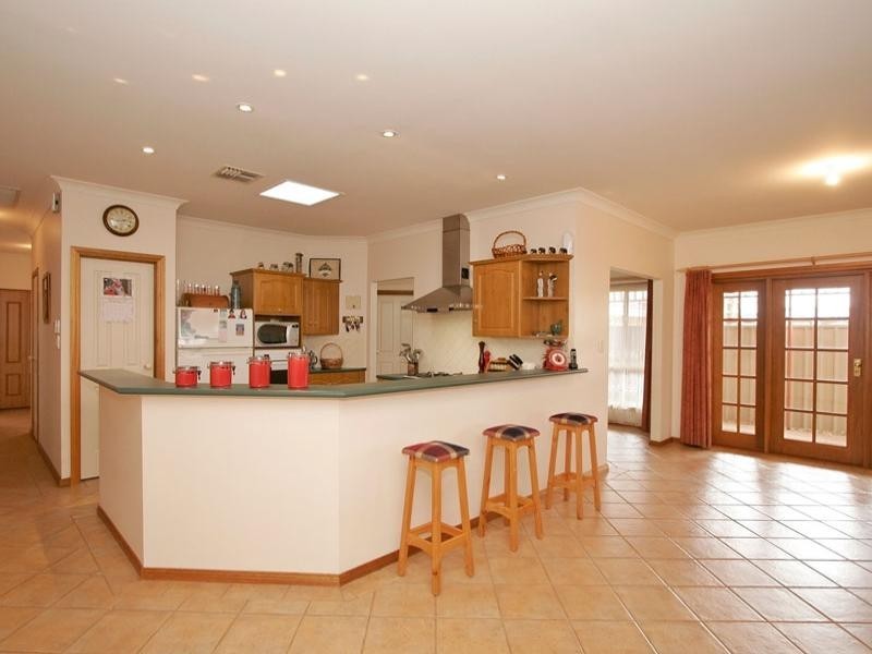 15 Bartlett Terrace, Semaphore Park SA 5019