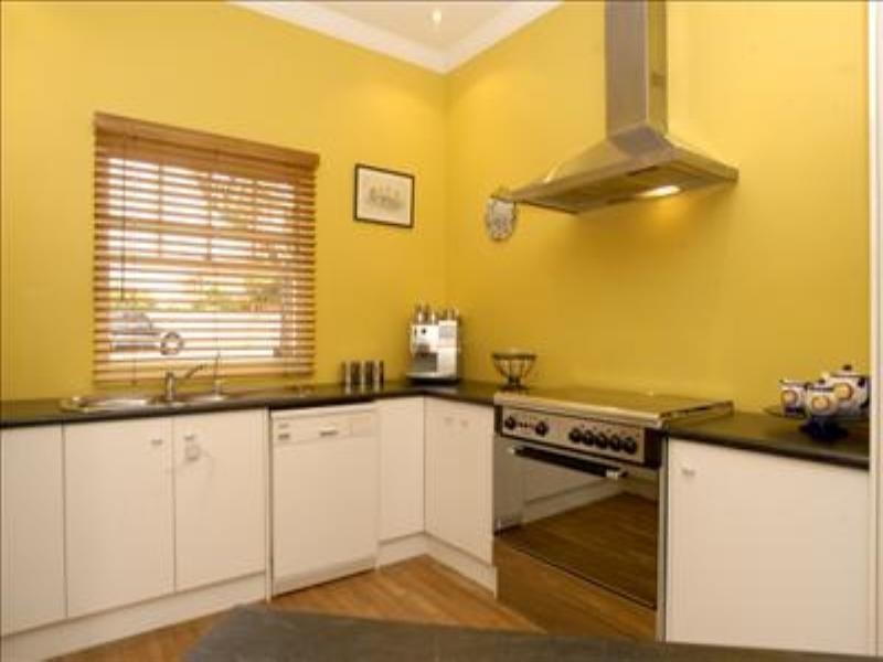 11 Albermarle Avenue, Trinity Gardens SA 5068