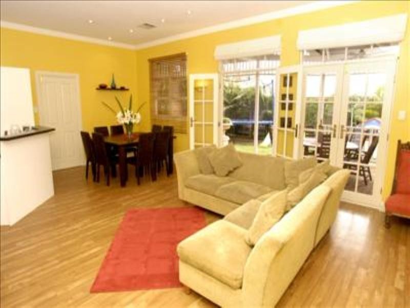 11 Albermarle Avenue, Trinity Gardens SA 5068