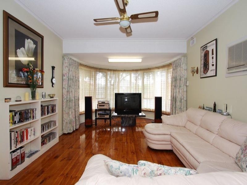 26 Sunbeam Road, Croydon Park SA 5008