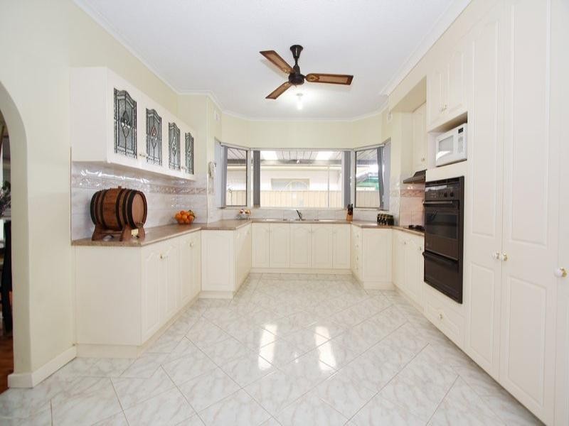 26 Sunbeam Road, Croydon Park SA 5008