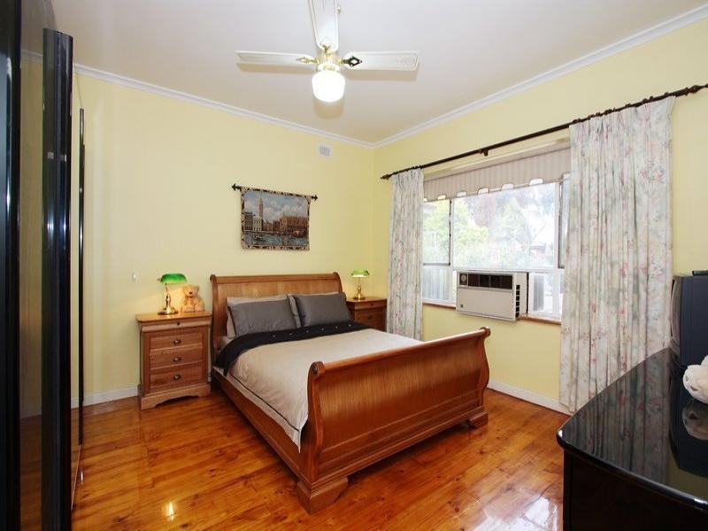 26 Sunbeam Road, Croydon Park SA 5008