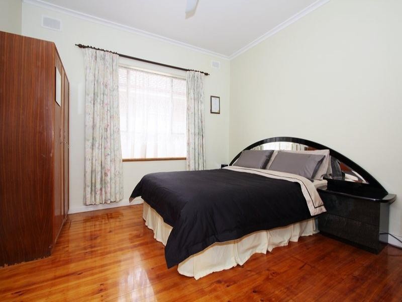 26 Sunbeam Road, Croydon Park SA 5008