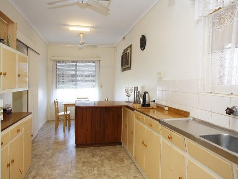 50 Russ Avenue, Seaton SA 5023