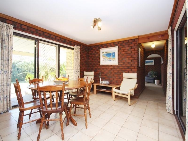 48 Newcombe Avenue, West Lakes Shore SA 5020