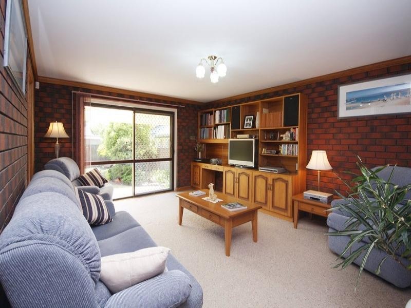 48 Newcombe Avenue, West Lakes Shore SA 5020