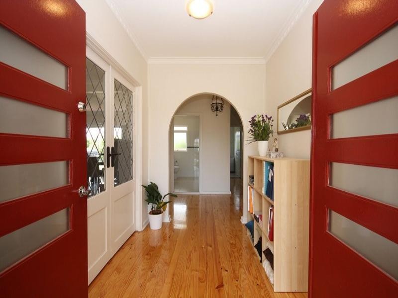 17 Stanford Crescent, Fulham Gardens SA 5024