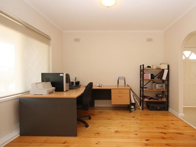 17 Stanford Crescent, Fulham Gardens SA 5024