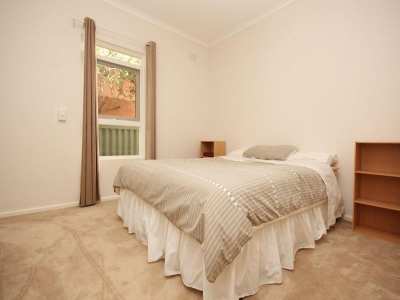 17 Stanford Crescent, Fulham Gardens SA 5024