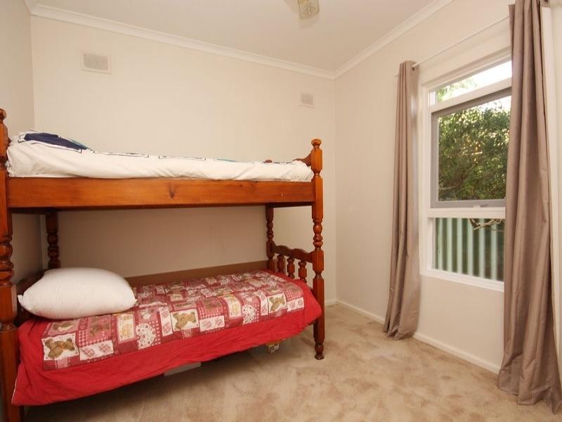 17 Stanford Crescent, Fulham Gardens SA 5024