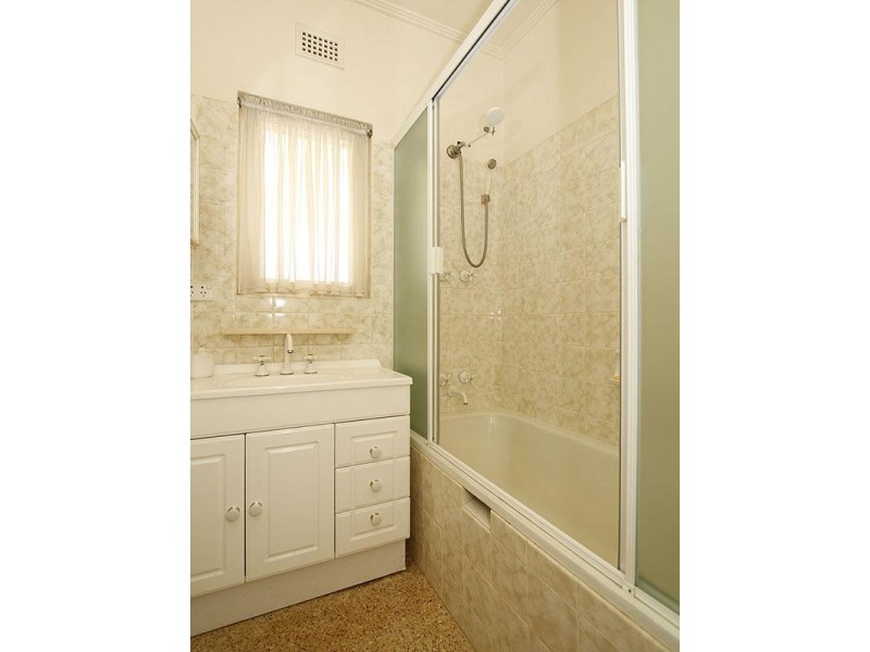 21 Hobart Road, Henley Beach South SA 5022