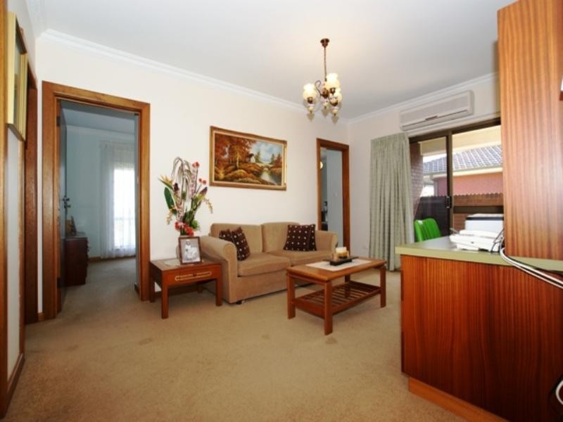 21 Birkdale Grove, West Lakes SA 5021