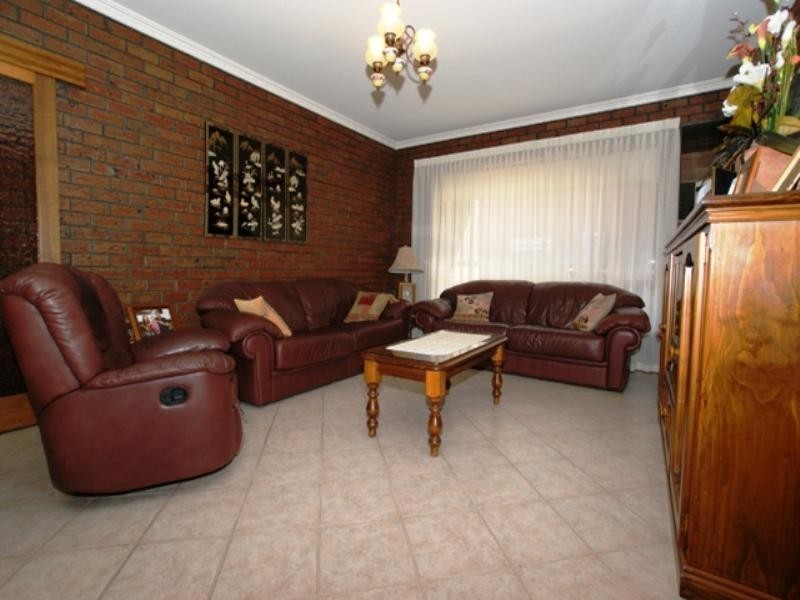 21 Birkdale Grove, West Lakes SA 5021