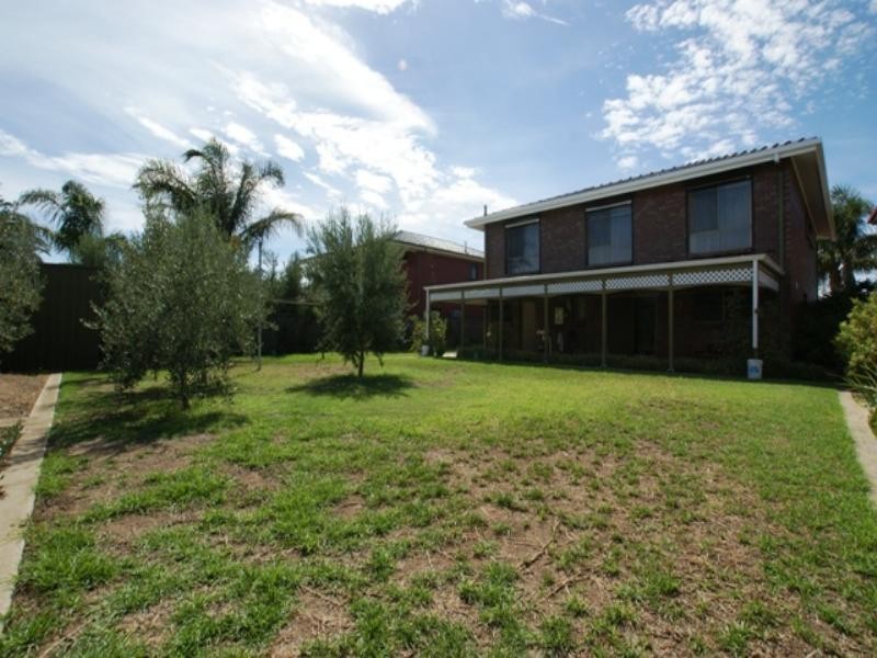 21 Birkdale Grove, West Lakes SA 5021