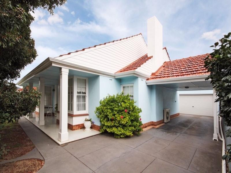 13 Cambridge Avenue, West Beach SA 5024