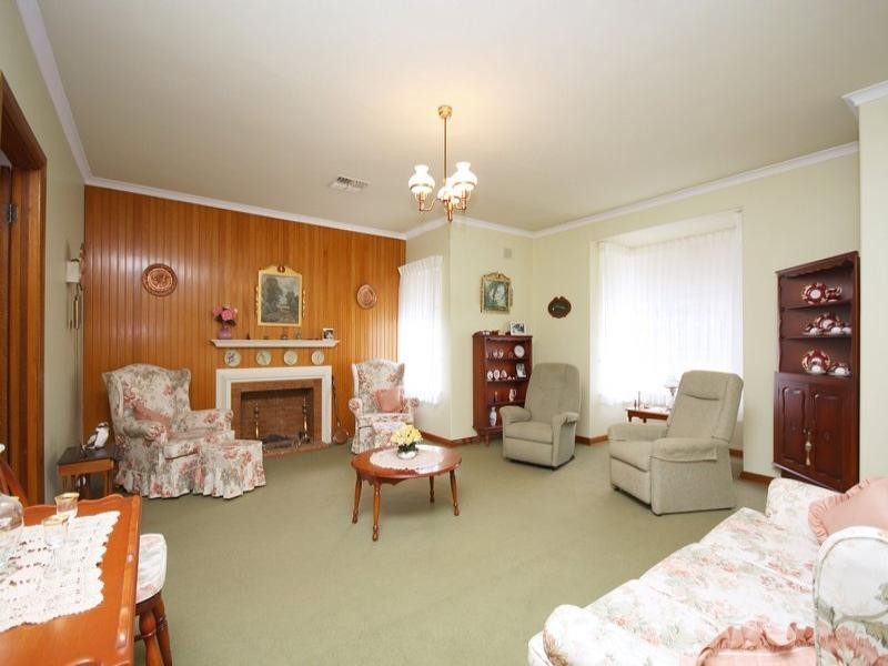 13 Cambridge Avenue, West Beach SA 5024