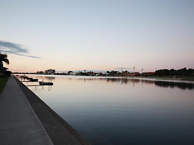 24/72 Military Road, Tennyson SA 5022