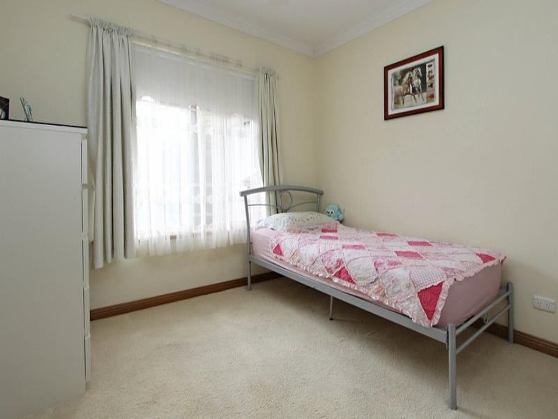 25 Blue Sails Court, West Lakes SA 5021