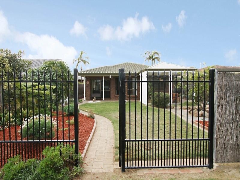 25 Blue Sails Court, West Lakes SA 5021