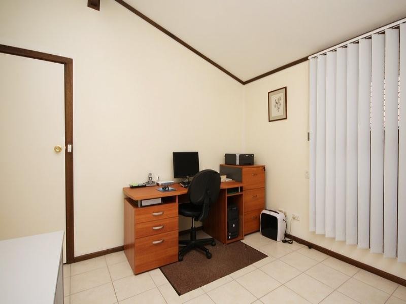 21 Thiele Crescent, West Lakes Shore SA 5020