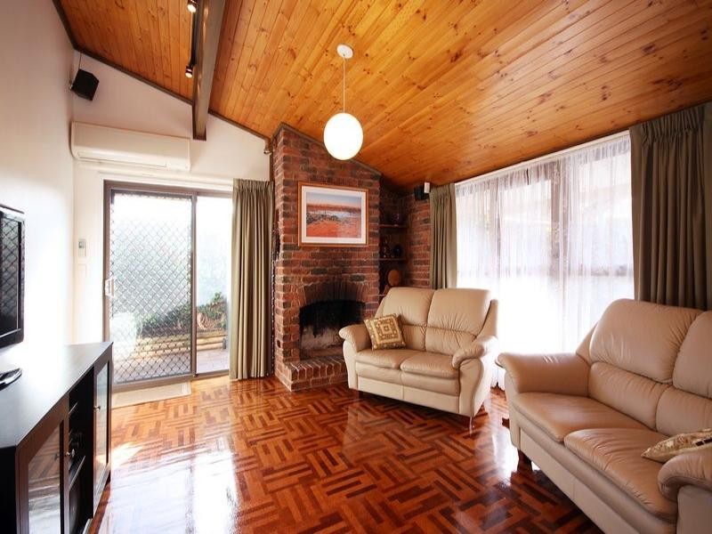 21 Thiele Crescent, West Lakes Shore SA 5020