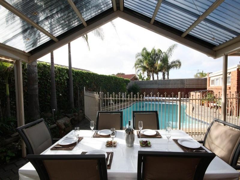 21 Thiele Crescent, West Lakes Shore SA 5020