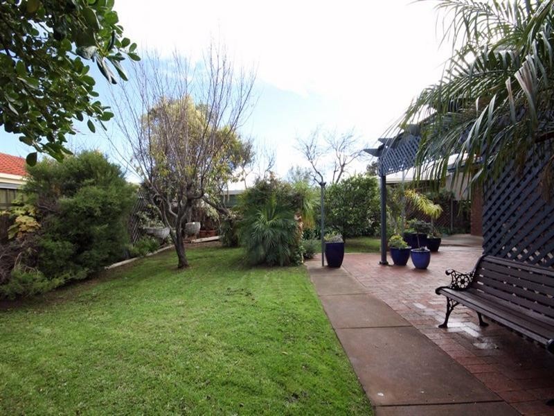 7 Lambert Avenue, West Lakes Shore SA 5020