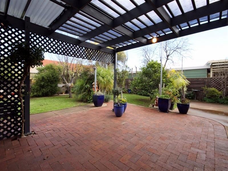 7 Lambert Avenue, West Lakes Shore SA 5020