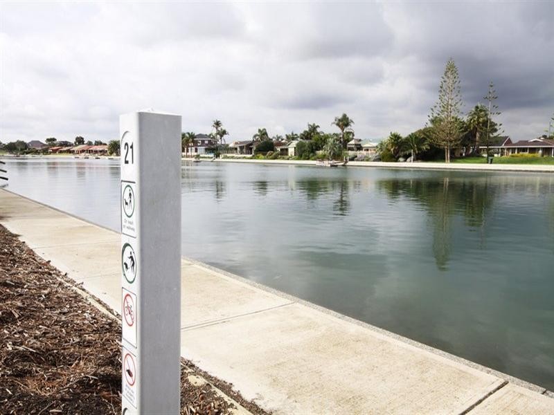 7 Lambert Avenue, West Lakes Shore SA 5020