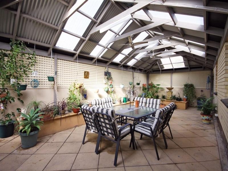 2 Huntingdale Avenue, West Lakes SA 5021