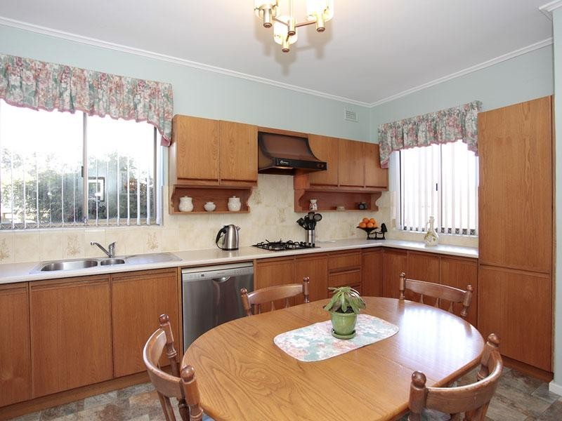 14 Farncomb Road, Fulham SA 5024