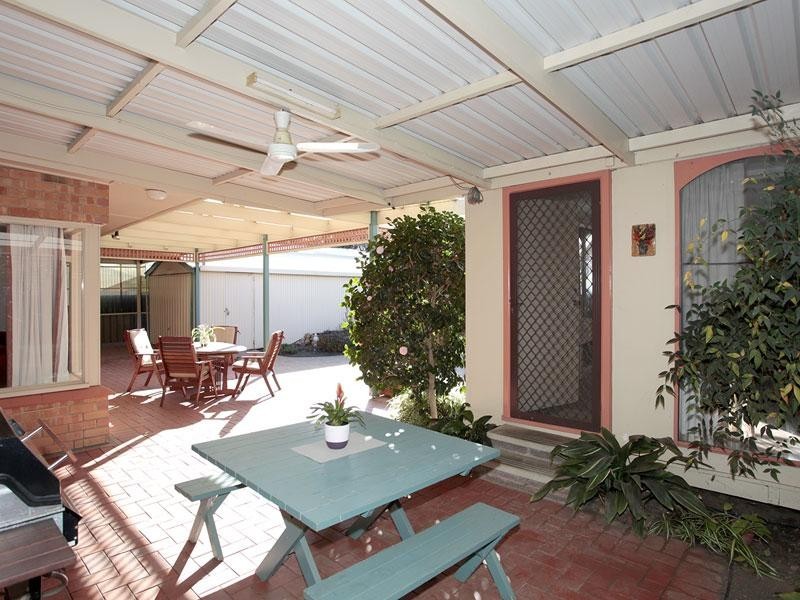 14 Farncomb Road, Fulham SA 5024