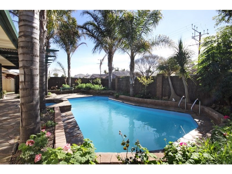 19 Lilac Avenue, Flinders Park SA 5025