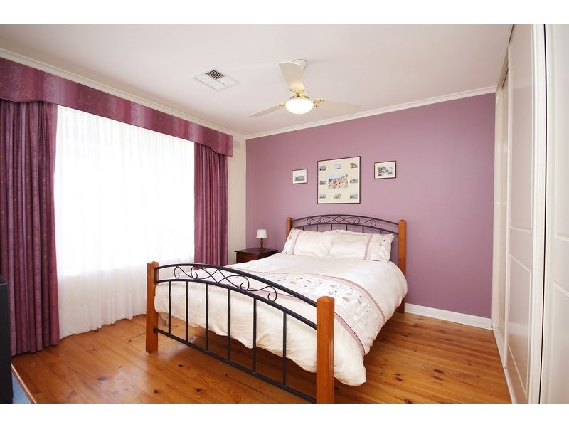 19 Lilac Avenue, Flinders Park SA 5025