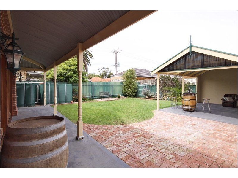 26 Macfarlane Street, Glenelg North SA 5045