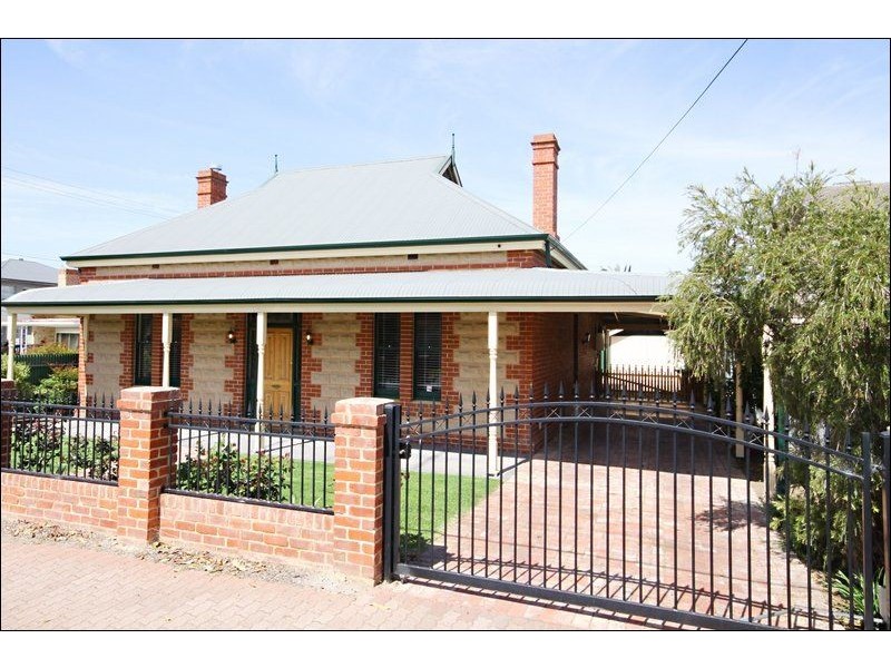 26 Macfarlane Street, Glenelg North SA 5045