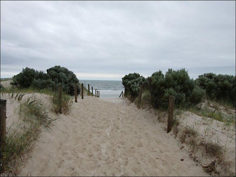 9 Coronado Court, West Lakes Shore SA 5020